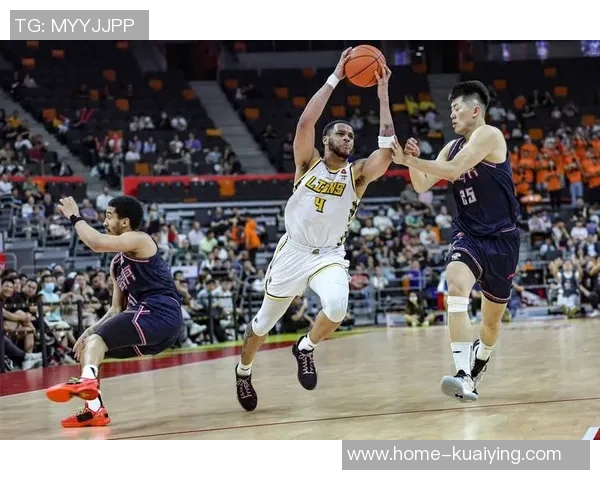 贺天举警告广厦球迷别高兴太早我们的目标绝不让你们轻松实现 贺天举警告广厦球迷别高兴太早我们的目标绝不让你们轻松实现